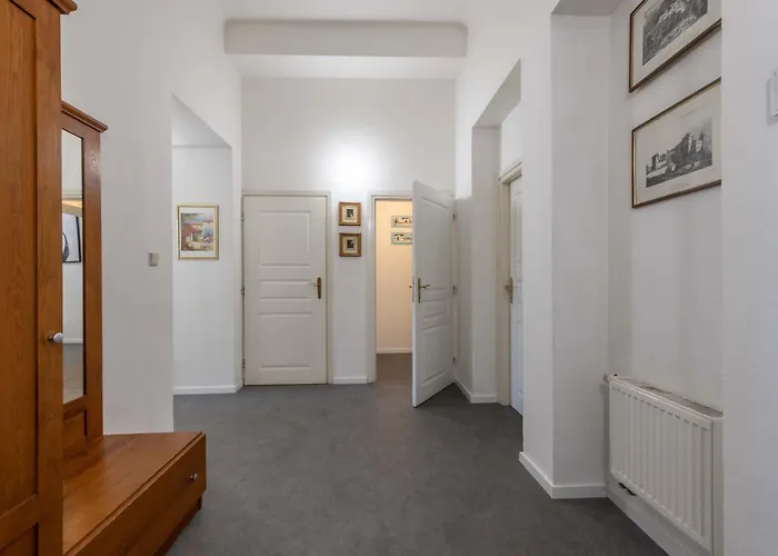 Centrally Located 3bd Near National Museum * Прага