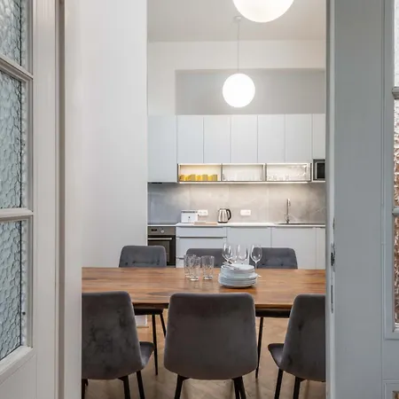 Centrally Located 3bd Near National Museum شقة *