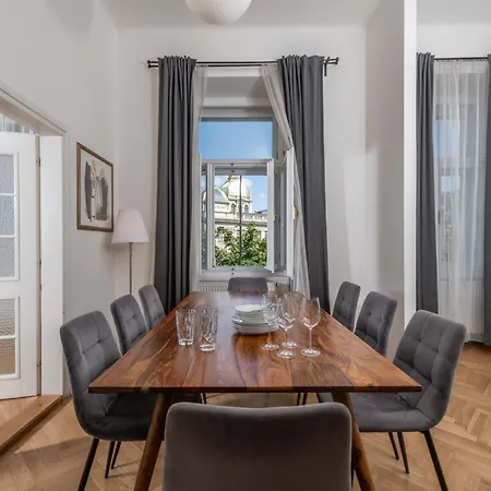 Centrally Located 3bd Near National Museum شقة *